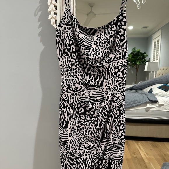 Laundry dress - Picture 3 of 3